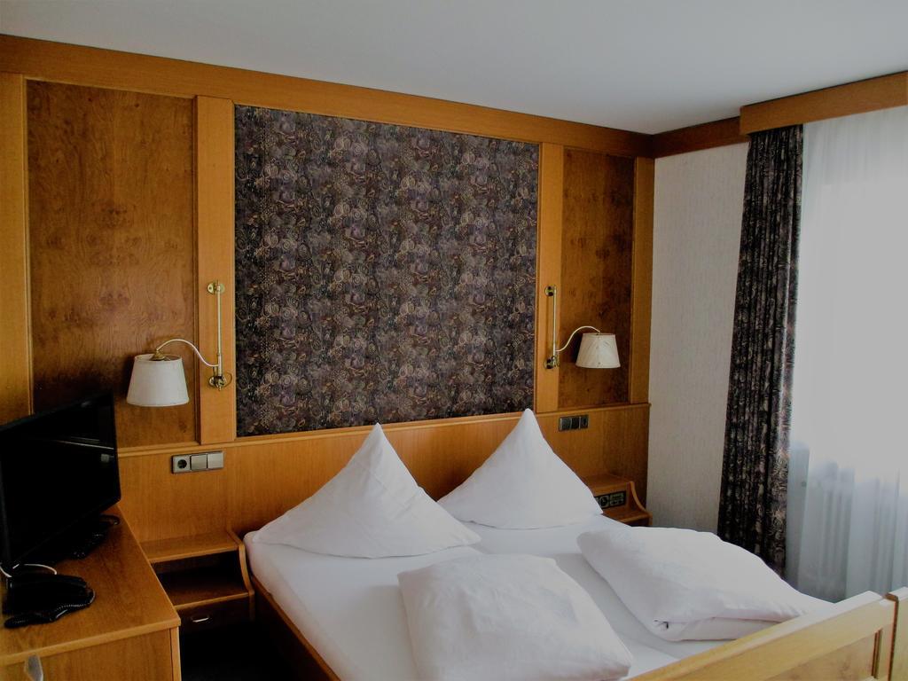 Hotel Cafe Gunter Книбис Экстерьер фото